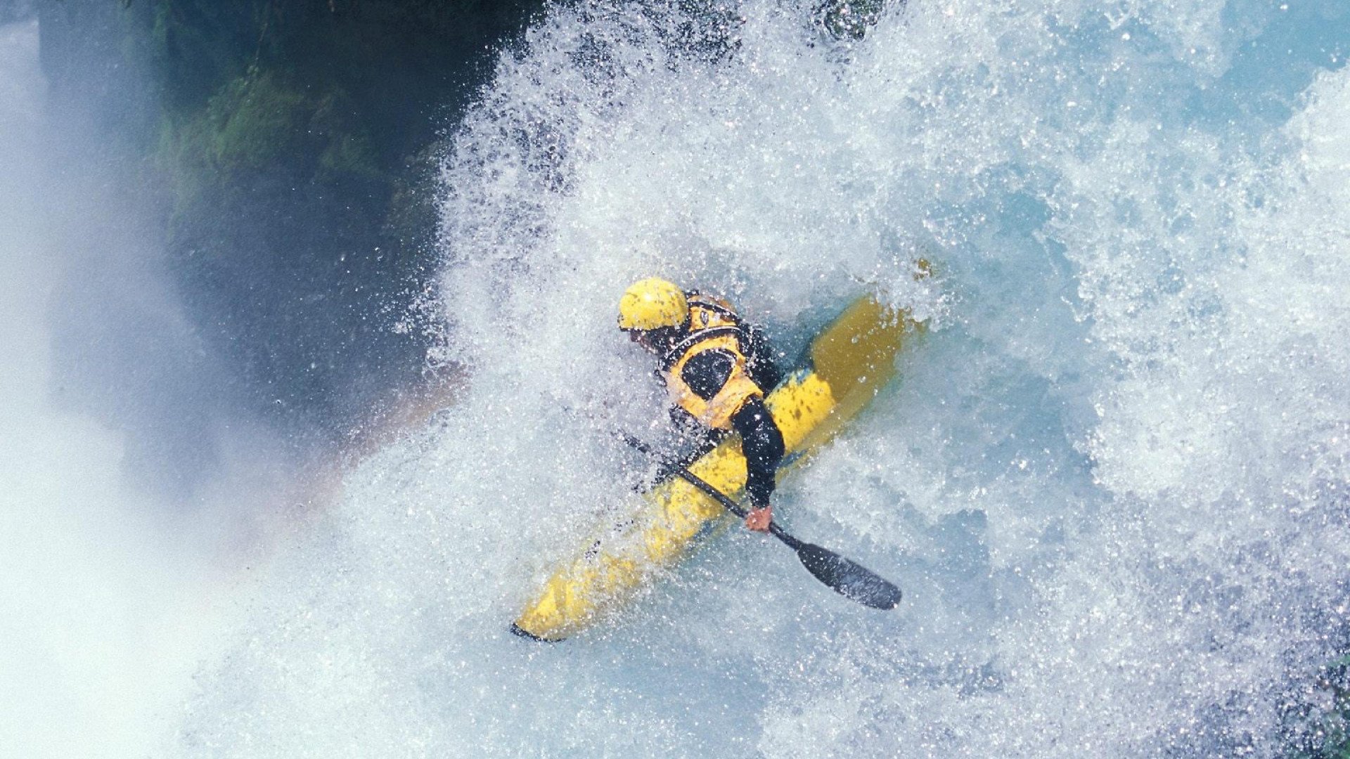 篮网强压广东队，哈利伯顿打出生涯之夜，一场跨越时空的篮球对话