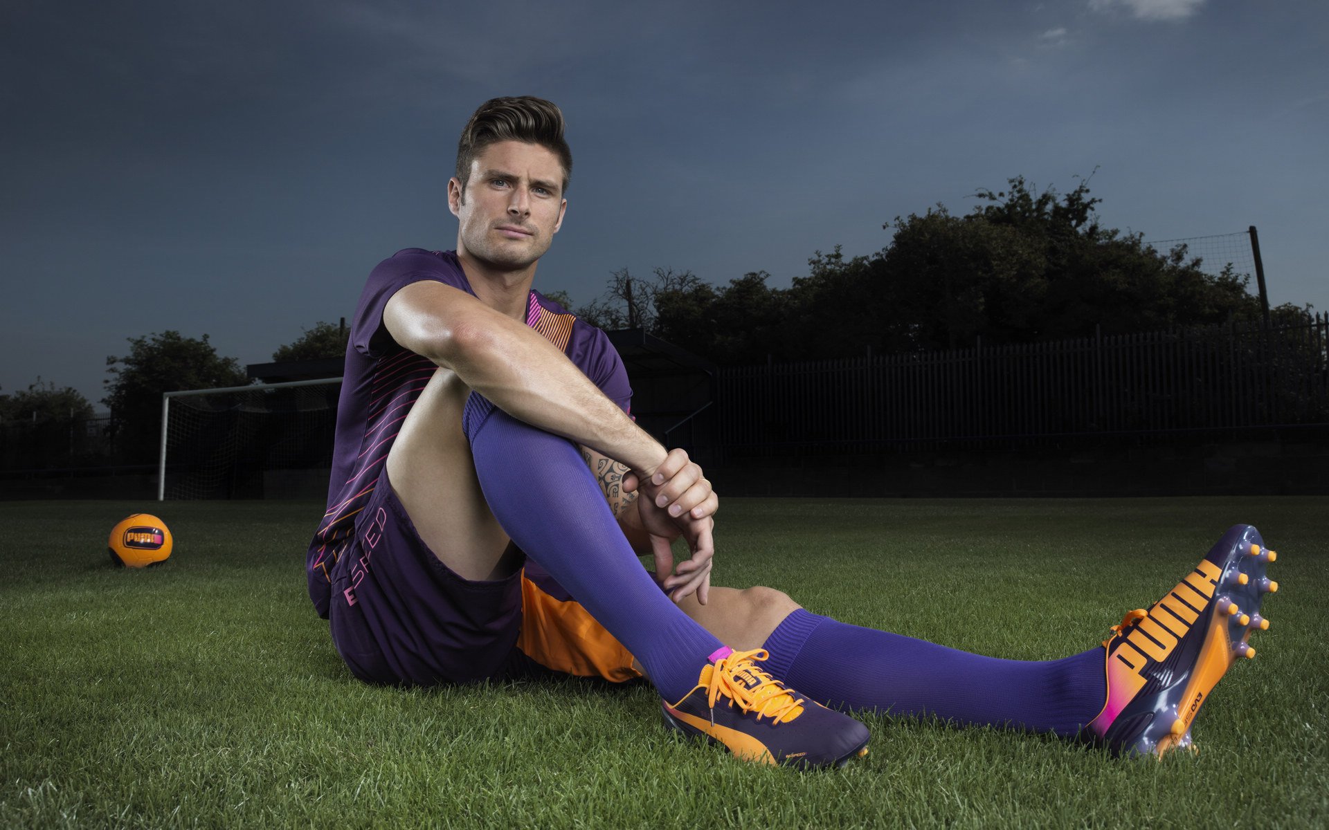 开云体育-绿茵场上的双线叙事，福登爆发引领英格兰，乌克兰单节风暴击溃厄瓜多尔